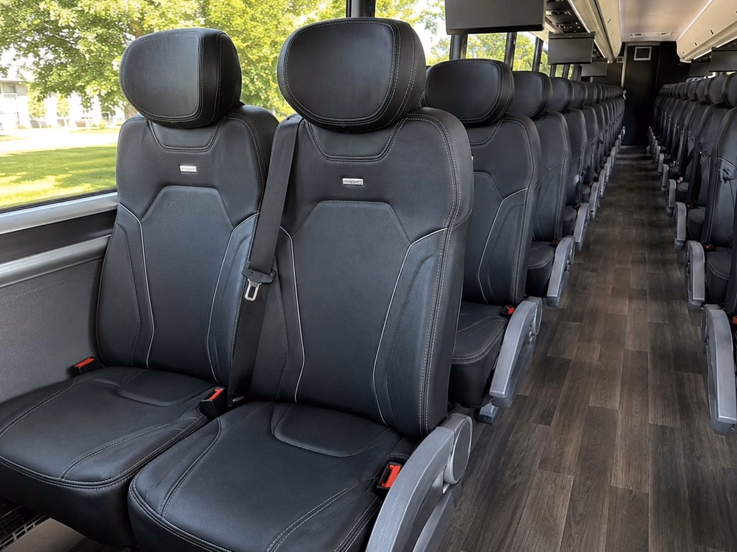 choosing the right bus for staten island ferryhawks games and local tournaments