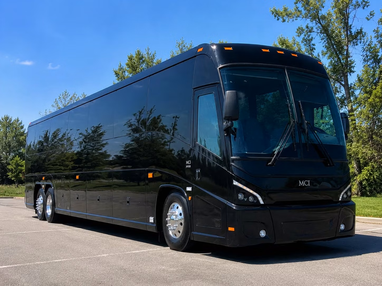 staten island charter bus rental exterior