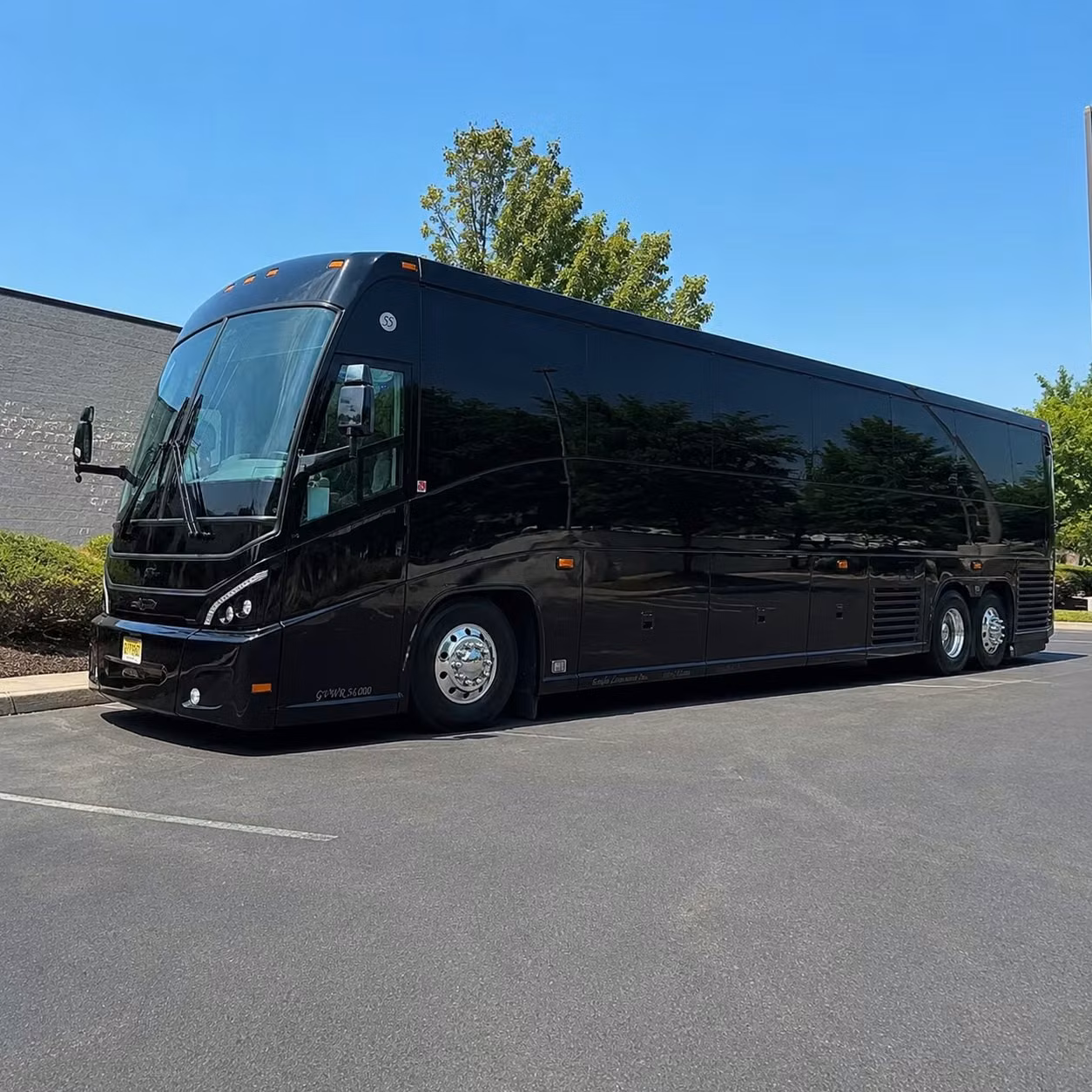 why staten island groups choose long distance bus rentals over driving or flying